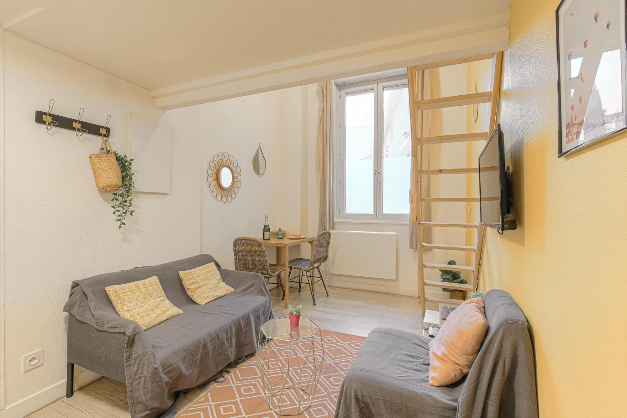 Duplex, Boheme Et Fonctionnel Proche Gratte-Ciel Διαμέρισμα Βιλερμπάν Εξωτερικό φωτογραφία